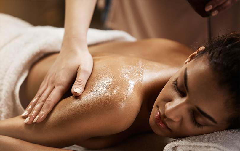 Massagem relaxante em Itajaí: 8 motivos para fazer com frequência